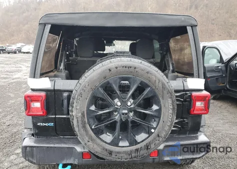 2024 Jeep Wrangler Sahara 4Xe z USA, uszkodzony, nr VIN 1C4RJXP60RW257385